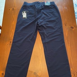New Men’s Under Armour Golf pants 34/30